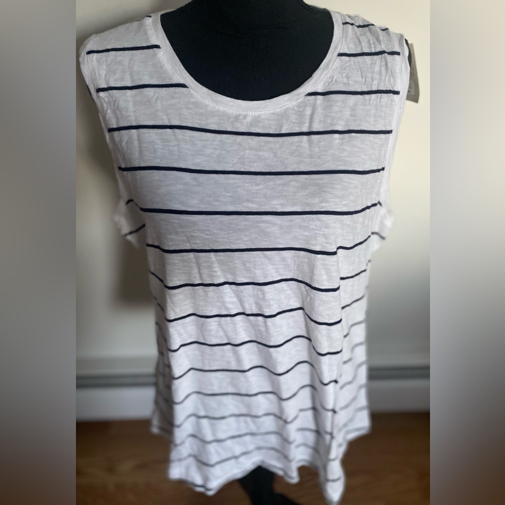 G.H. Bass & Co. NWT Woman’s Navy & White Striped Tank Top Size XXL 100% Cotton